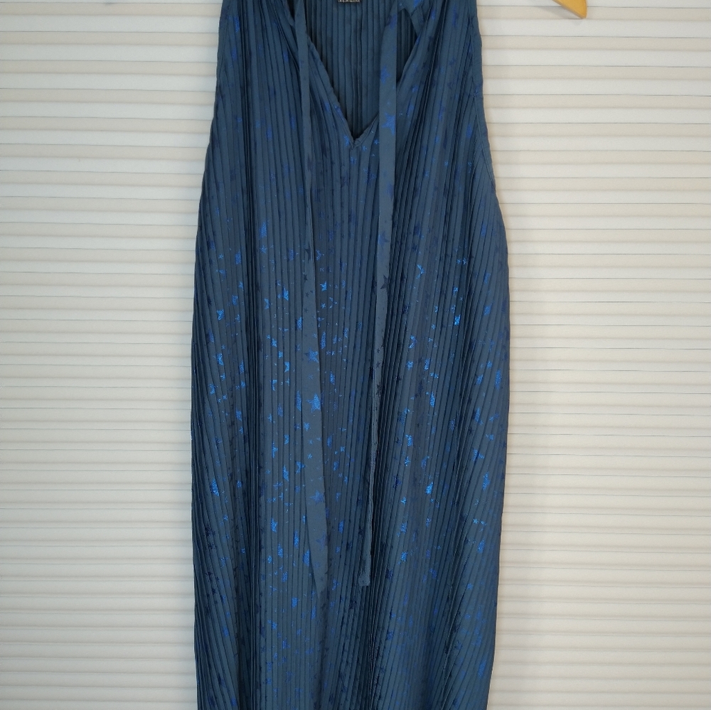 Angie. Pleated summer dress. Size M.